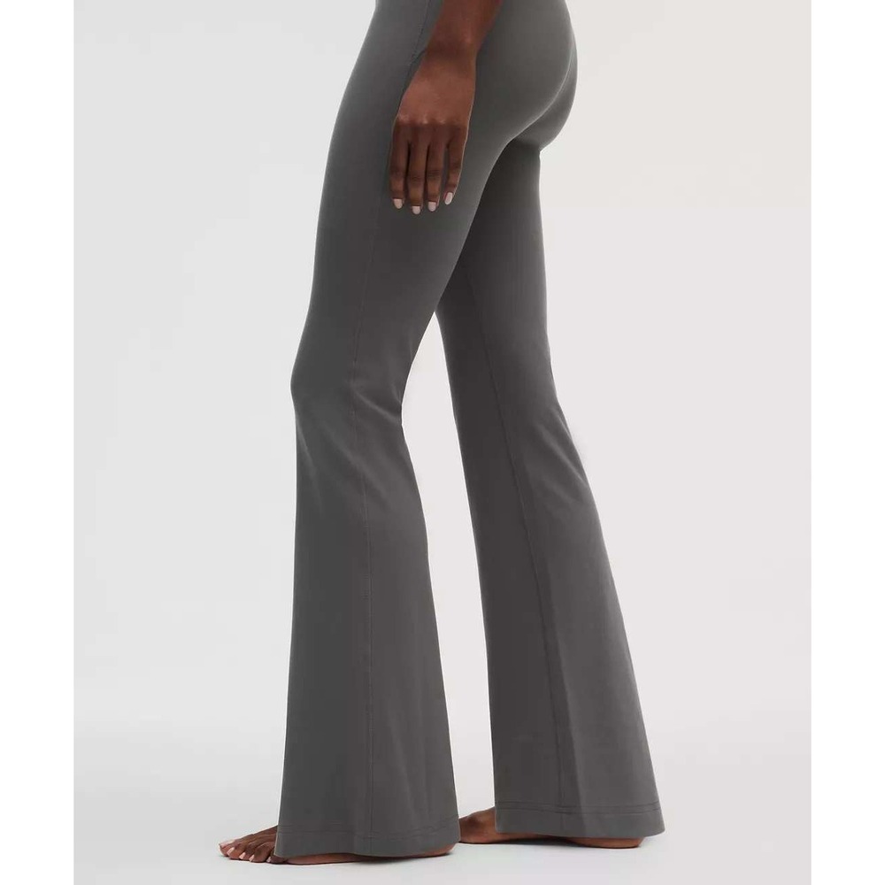 Lululemon Groove Super High Rise Flared Pant Nulu Grey Size 12‎ LW5EZ9S